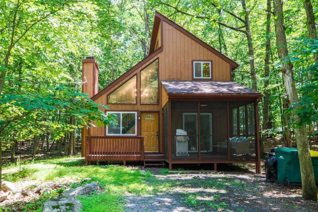 Quiet Chalet In The Woods Family Getaway Villa East Stroudsburg Exterior foto